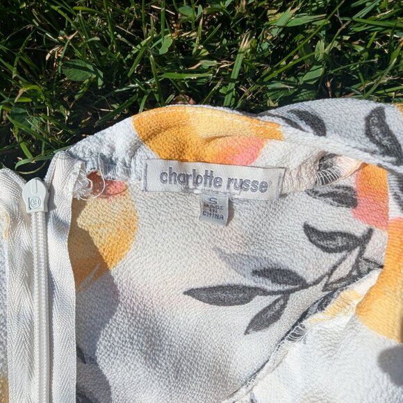 Lemon Romper - Picture 2 of 2